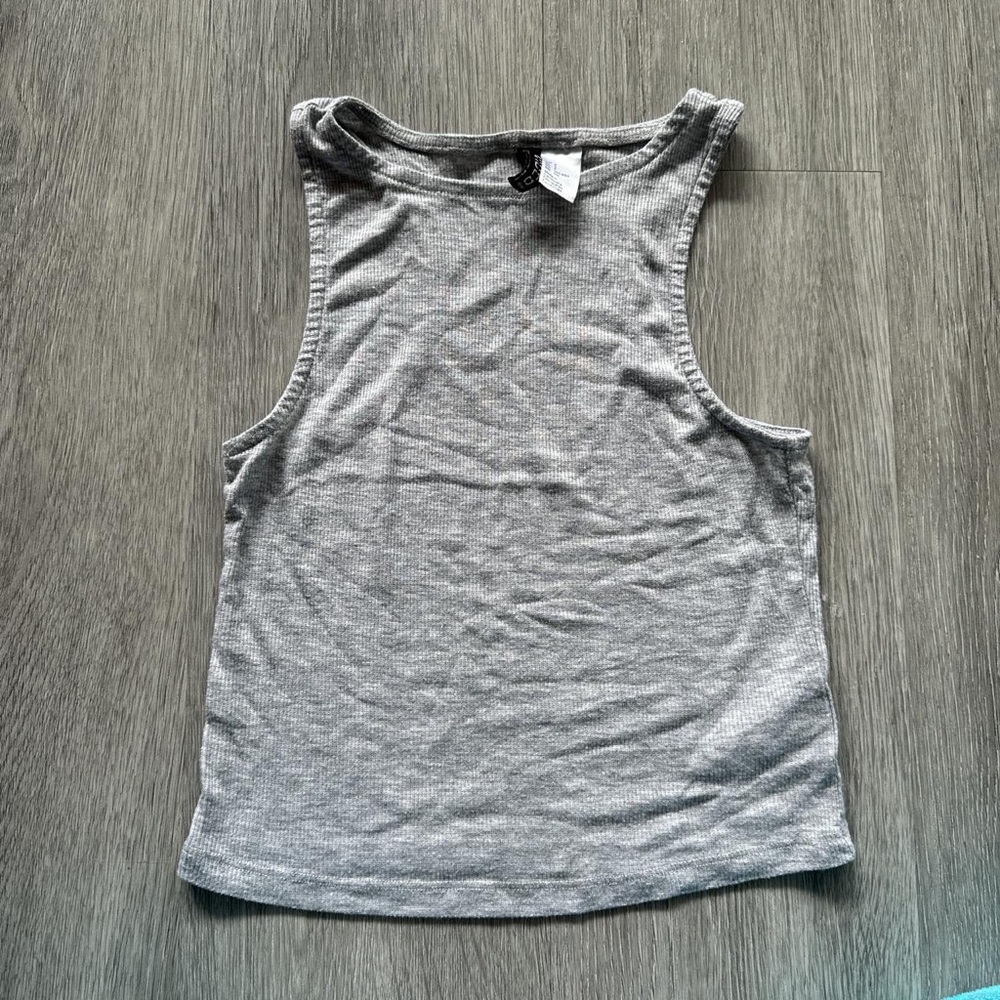 h&m muscle tank